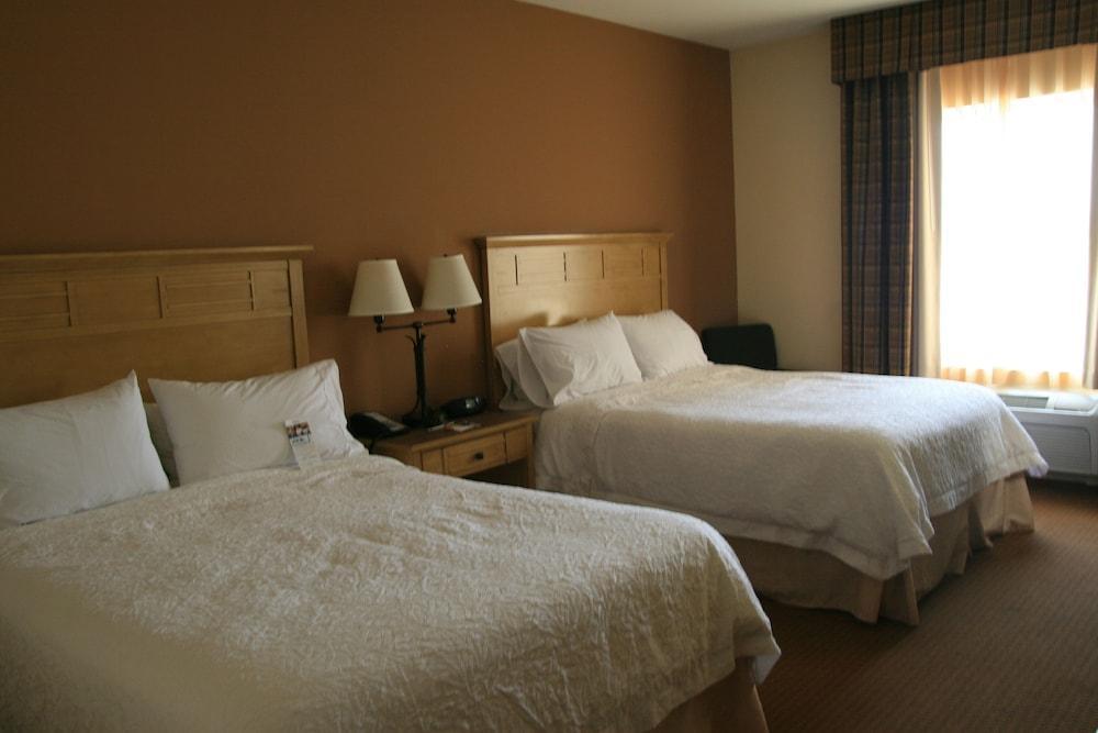 Hampton Inn & Suites Riverton Bagian luar foto