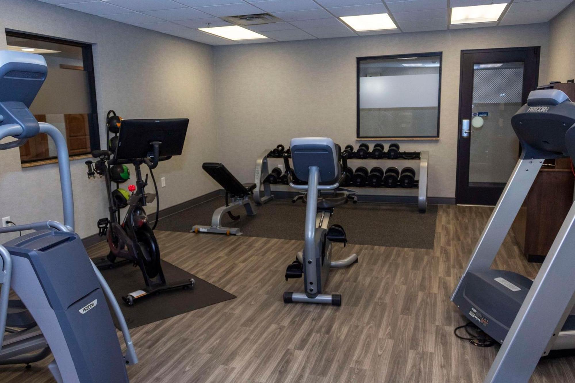 Hampton Inn & Suites Riverton Bagian luar foto