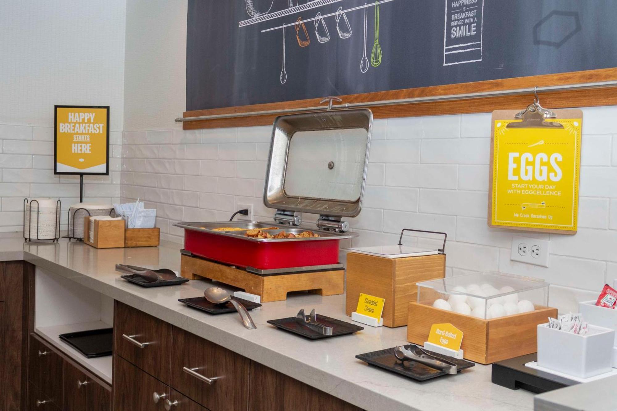 Hampton Inn & Suites Riverton Bagian luar foto