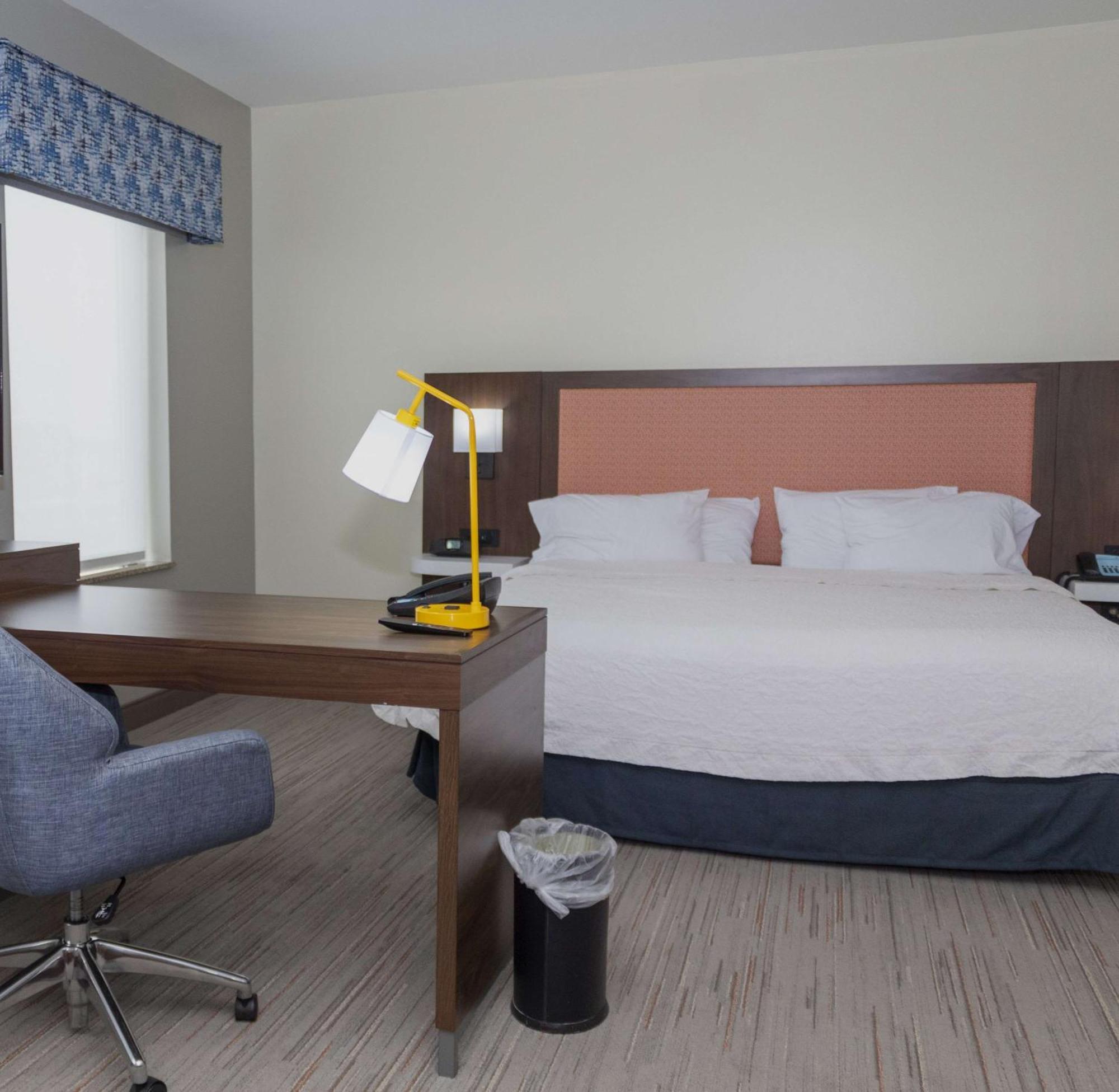 Hampton Inn & Suites Riverton Bagian luar foto