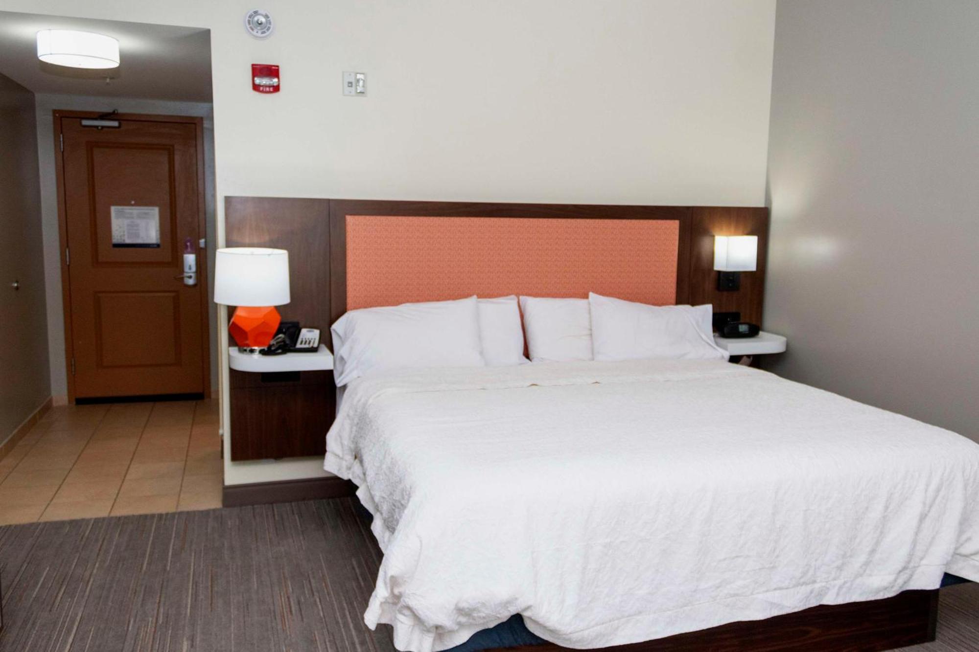 Hampton Inn & Suites Riverton Bagian luar foto