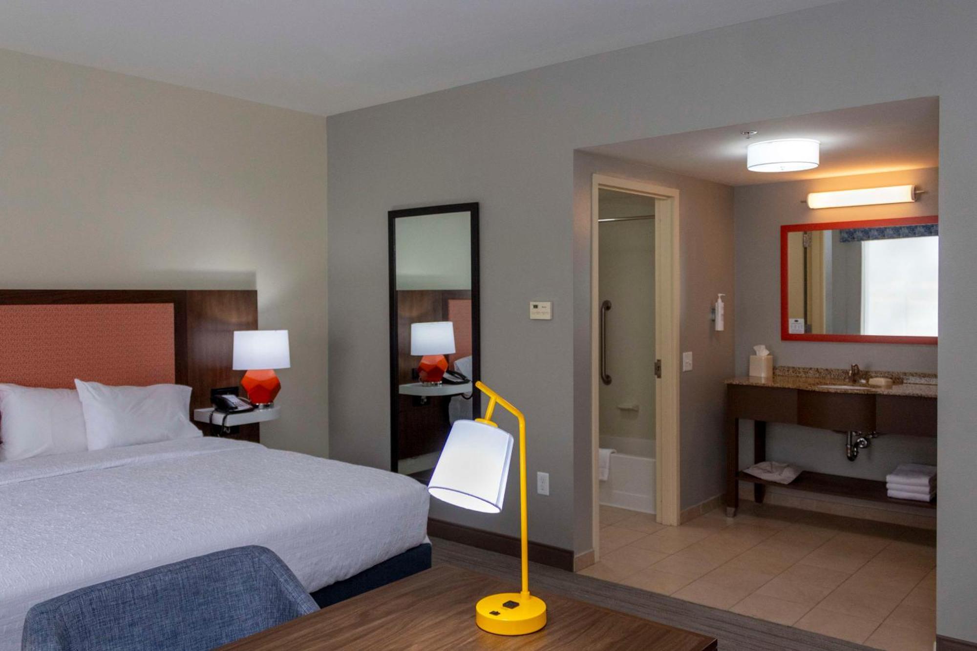 Hampton Inn & Suites Riverton Bagian luar foto